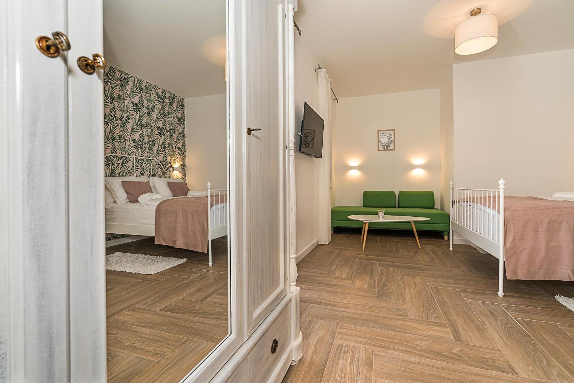 Studio Apartments Marcel Split Exterior foto