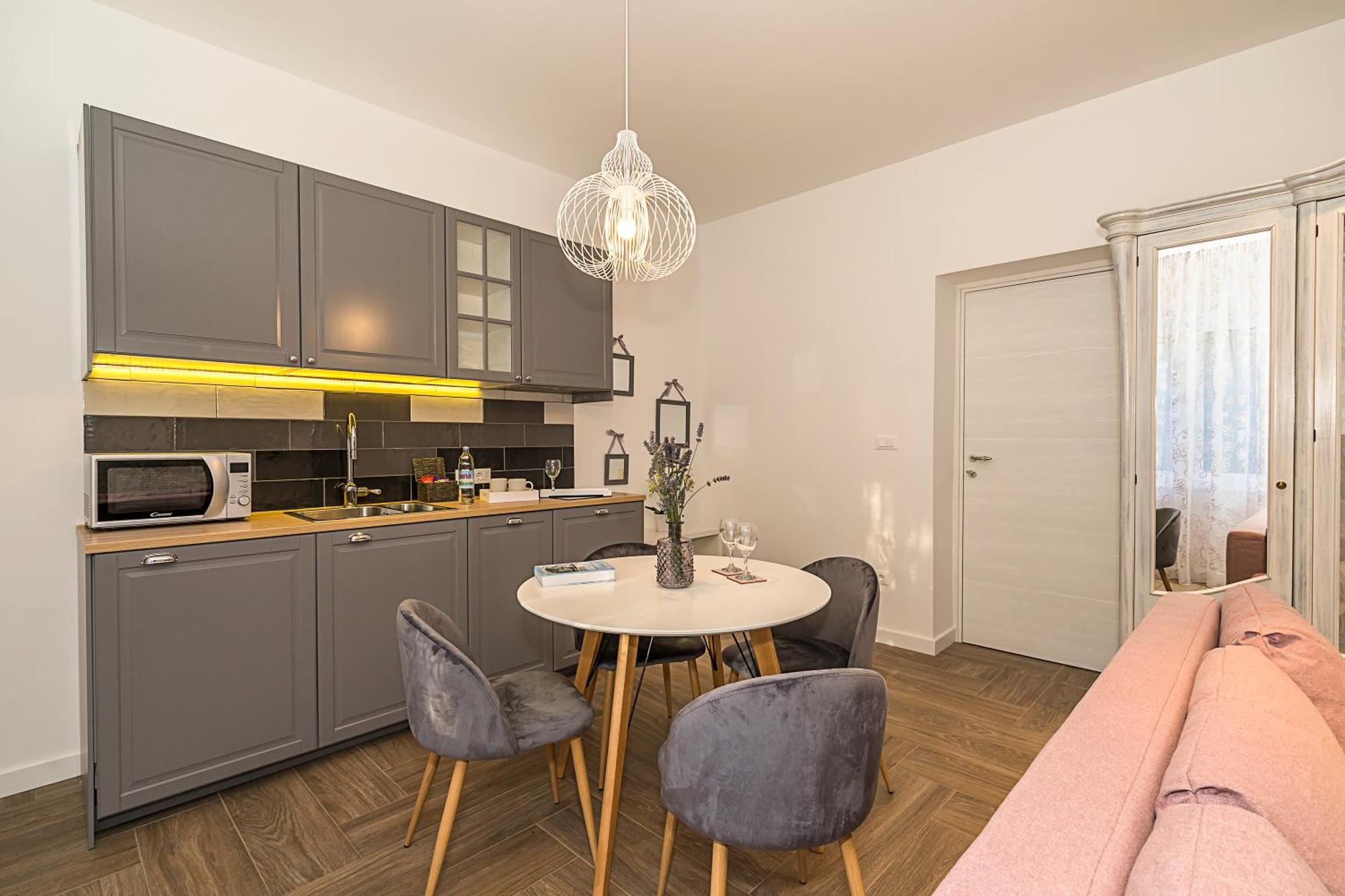 Studio Apartments Marcel Split Exterior foto